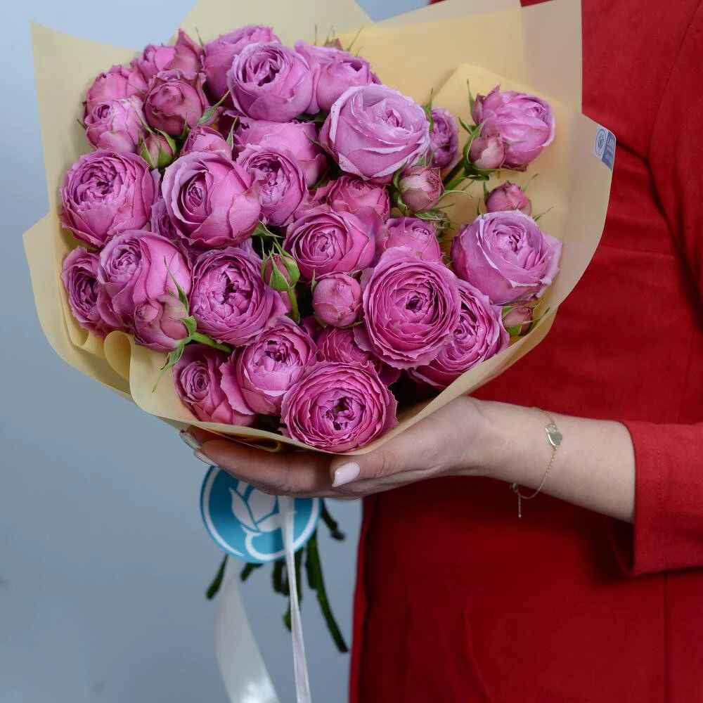 Bouquet CHANEL with  peony roses