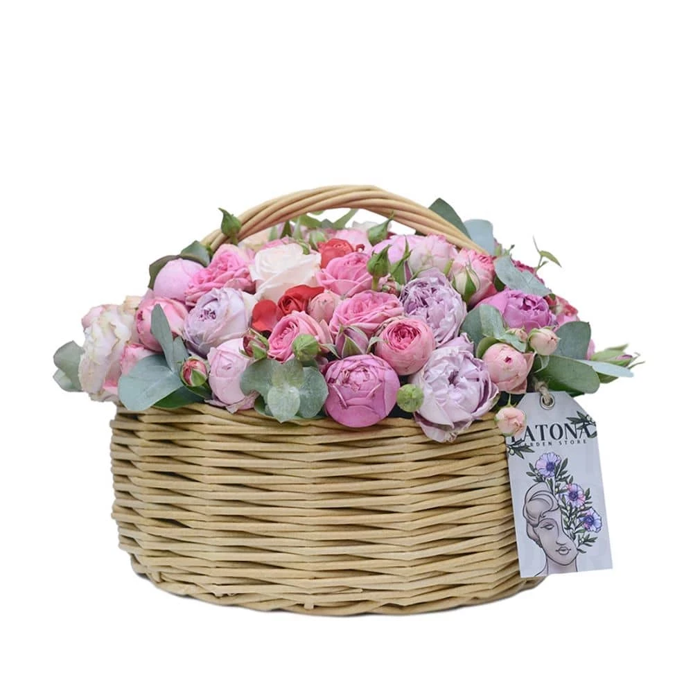 Pink roses Clove in a basket