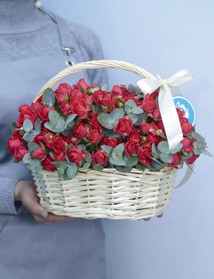 Flower in a Basket ‹AMELIA› with peony roses